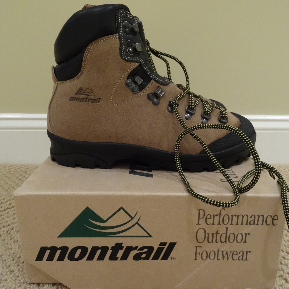 NWT! Montrail Vercors Hiking Backpacking Boot 10.5